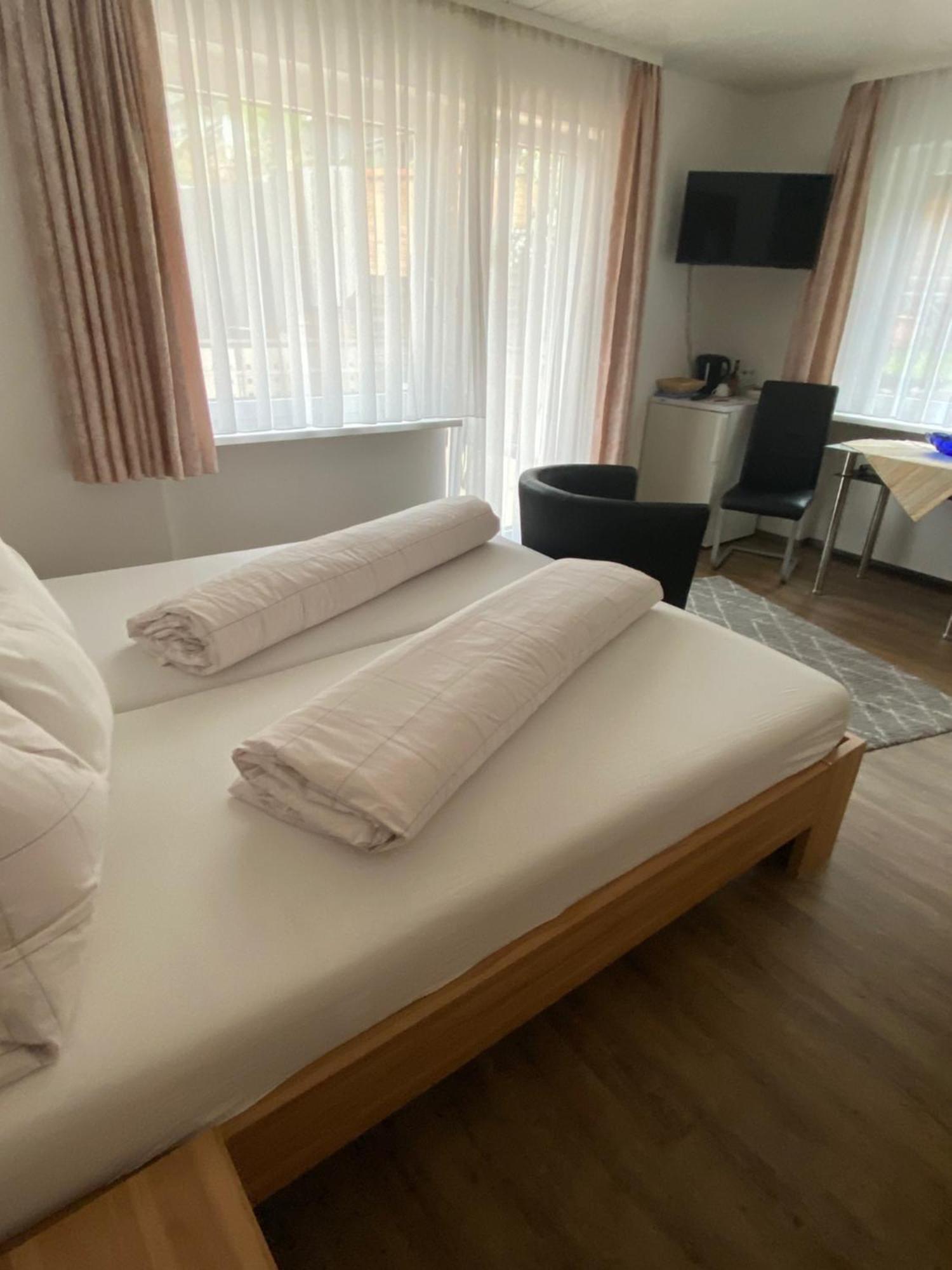 באד פטרסטאל-גריסבאך Gaestehaus Und Ferienwohnung Baechle מראה חיצוני תמונה
