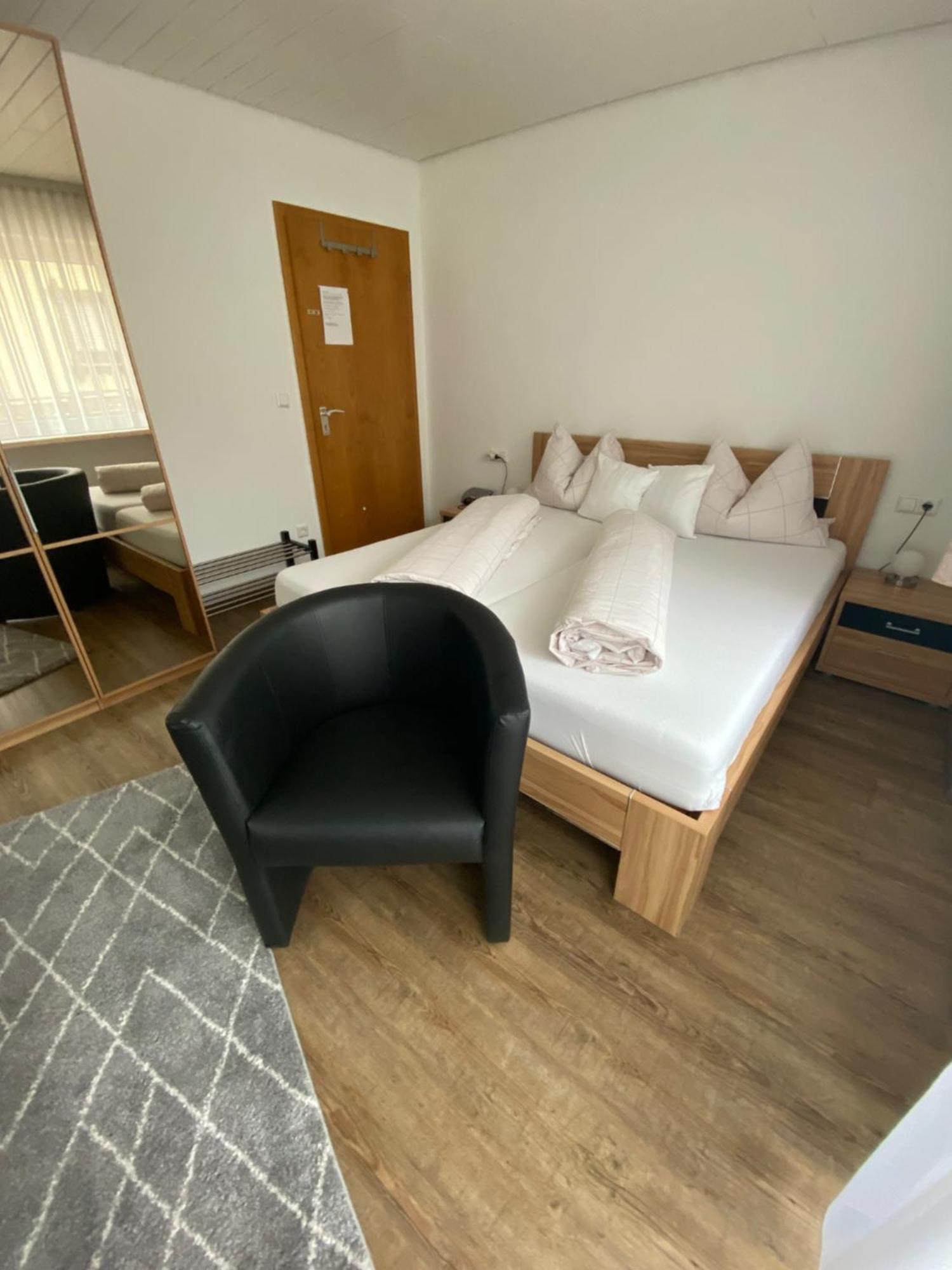 באד פטרסטאל-גריסבאך Gaestehaus Und Ferienwohnung Baechle מראה חיצוני תמונה